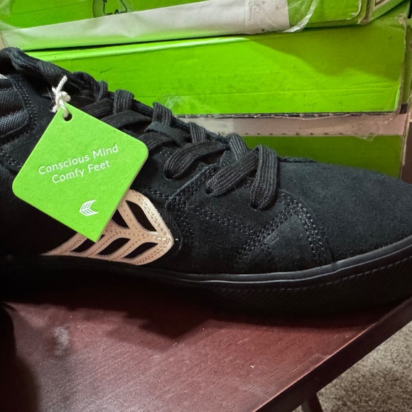 Cariuma CATIBA Pro High Skate Shoes -9 women/7.5 men - Picture 5 of 14